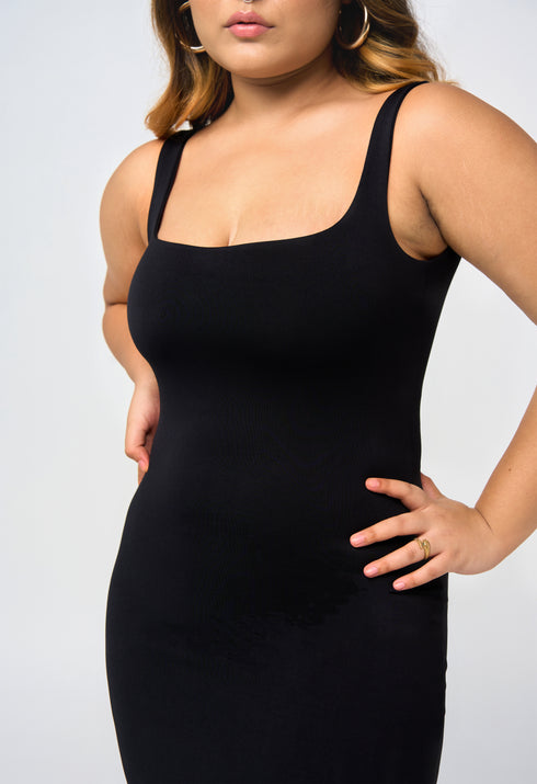 Sculpting Maxi Dress